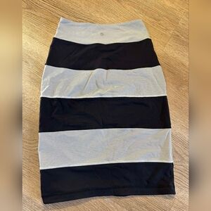 Lululemon Athletica Black and White Pencil Skirt